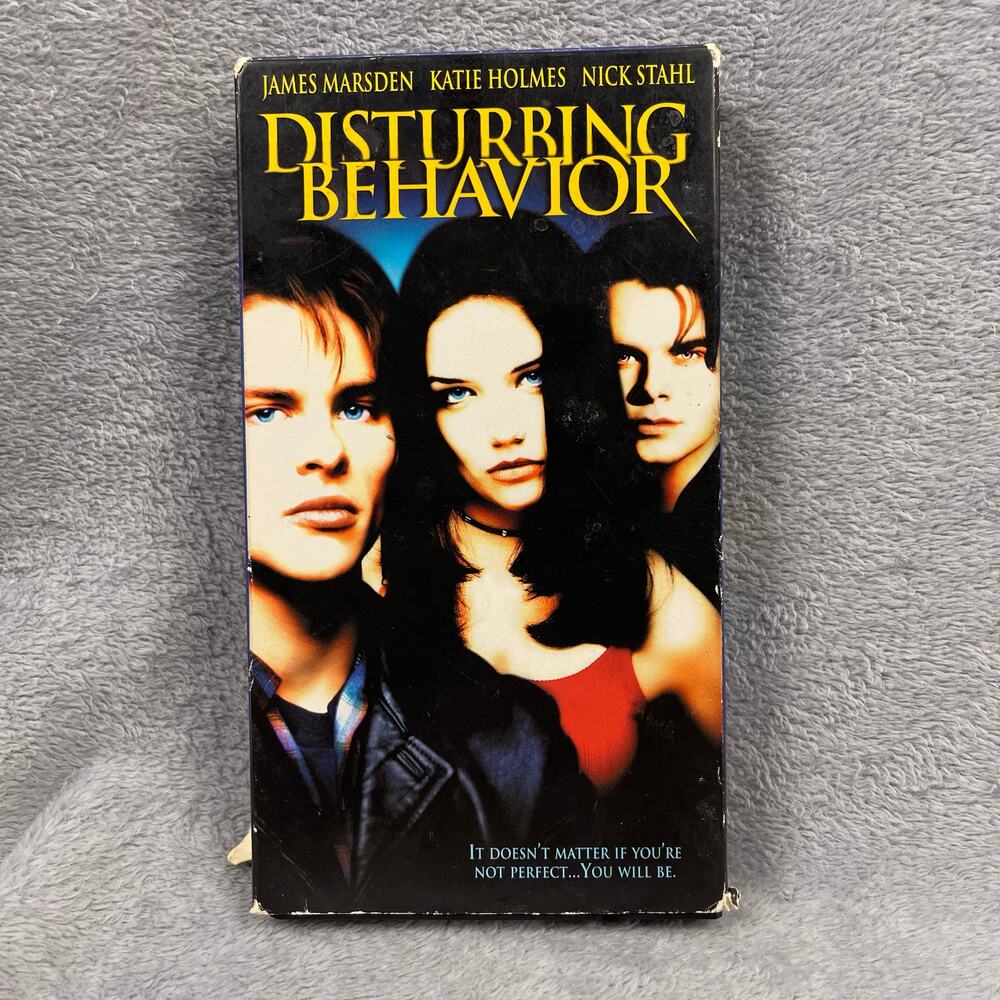 Disturbing Behavior VHS Vintage Horror Thriller 1998 Video Tape Katie Holmes